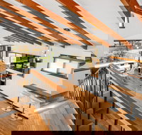 Beach Front Beauty - eAccommodation