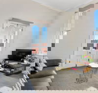 Trinity Hill Apartments - eAccommodation