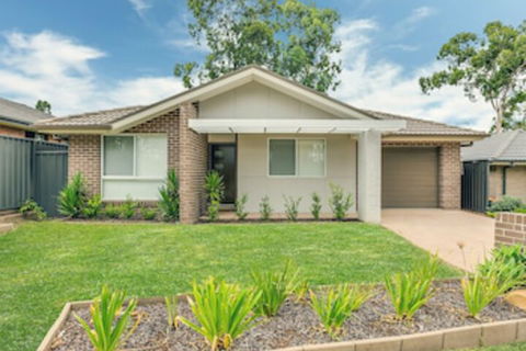 An Ideal Wine Country Getaway Villa - eAccommodation 0