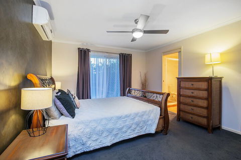 Anaheim Family Oasis - eAccommodation 3