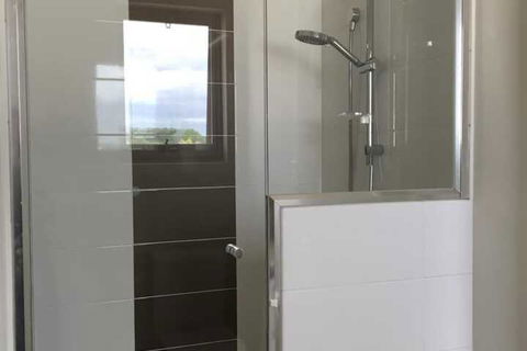 Apartment In Queens Park - eAccommodation 2