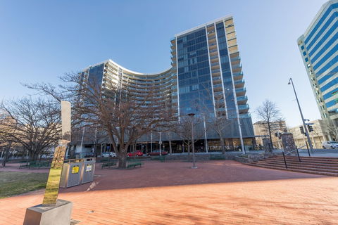 Accommodate Canberra - Manhattan - eAccommodation 6