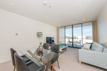 Accommodate Canberra - Manhattan - eAccommodation 3