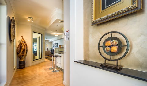 LUXE At Sanctuary Cove - eAccommodation 4