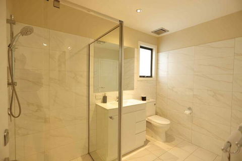 Apollo Bay Seal Apartments - eAccommodation 7