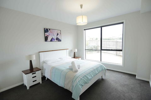 Apollo Bay Seal Apartments - eAccommodation 6