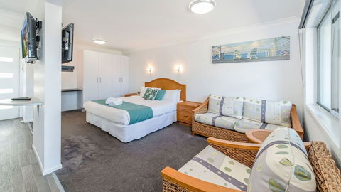 Adrift Apartments - eAccommodation 2
