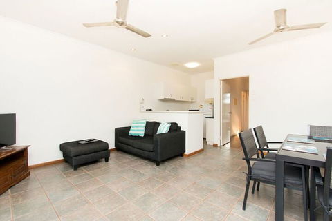 Cable Beach Apartments - eAccommodation 3
