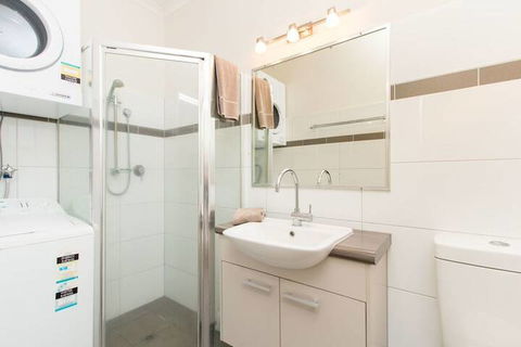 Cable Beach Apartments - eAccommodation 7