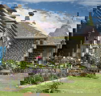 Coragulac House Cottages - eAccommodation