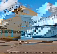 Elwood Seaside 2 Bed Retreat - eAccommodation