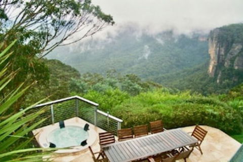 Amaroo Mountaintop Villa - eAccommodation 0