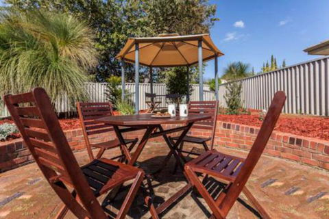 Attadale Excutive Villa - eAccommodation 6