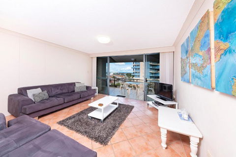 Sandbar Unit 402 1 3 Head Street - eAccommodation 5