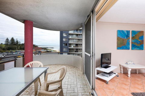 Sandbar Unit 402 1 3 Head Street - eAccommodation 6