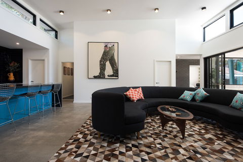 Arenas South - eAccommodation 6