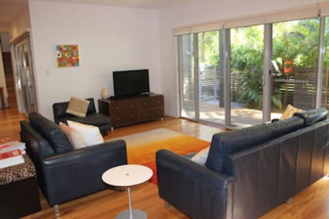Ama Worimi - eAccommodation 0