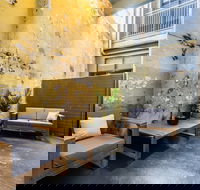 Isla 2BDR Fitzroy Apartment - eAccommodation