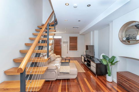 AirM8 Apartments On Mount Street - eAccommodation 2