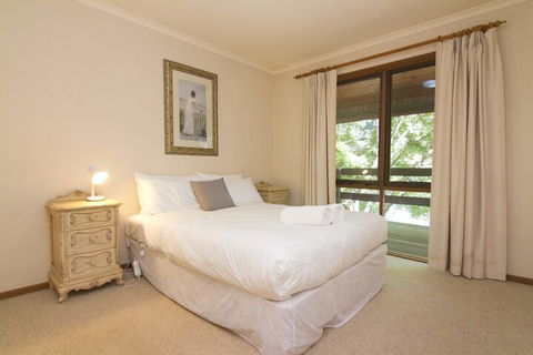 Alrima Lodge Bright - eAccommodation 1