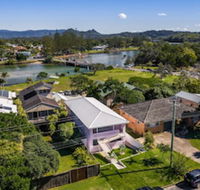 A PERFECT STAY Sunset Beach Riverside - eAccommodation