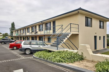 Anchored At South West Rocks - eAccommodation 6