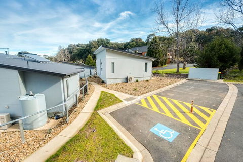 Albury Yalandra Apartment 1 - eAccommodation 7