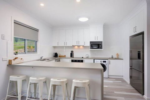Albury Yalandra Apartment 1 - eAccommodation 5
