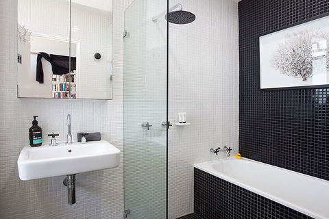 Urban Rest The Bellevue - eAccommodation 5