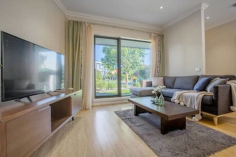70 Greenbell Doncaster - eAccommodation 0