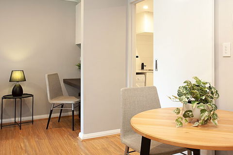 Urban Rest Elizabeth St - eAccommodation 3