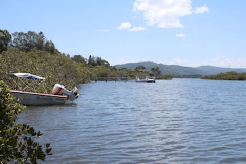 Waters Edge - eAccommodation 0