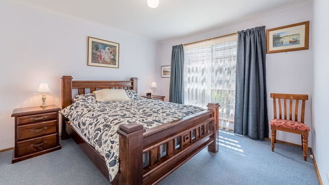 THE Lighthouse Surf Side - eAccommodation 3