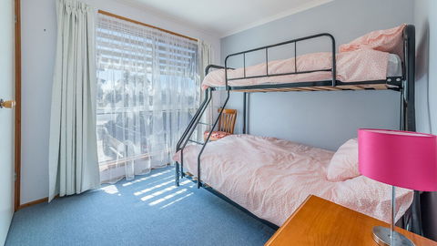 THE Lighthouse Surf Side - eAccommodation 1