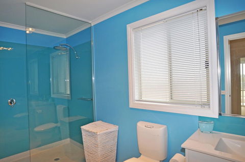 THE Esplanade 4 Free Wifi & Foxtel - eAccommodation 5