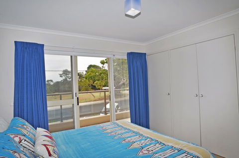 THE Esplanade 4 Free Wifi & Foxtel - eAccommodation 6