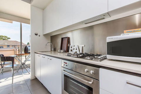 Apartment2c Gramercy - eAccommodation 0