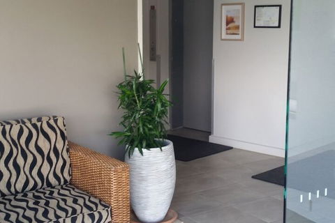 Amira Apartments - eAccommodation 5