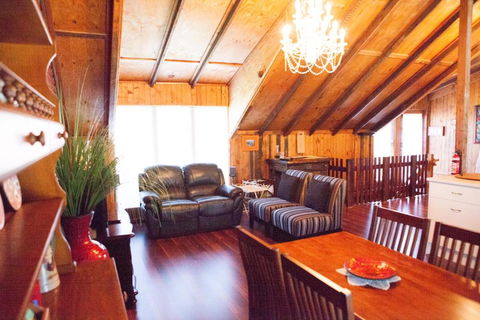 Barossa Barn Bed & Breakfast - eAccommodation 4