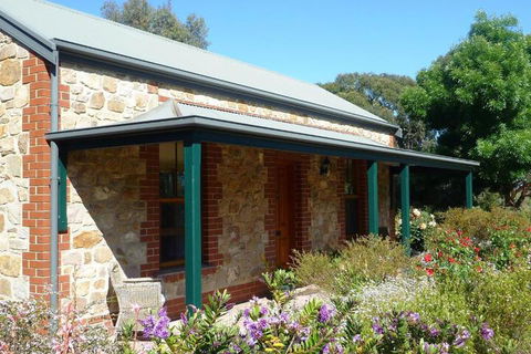 Amandas Cottage 1899 - eAccommodation 6