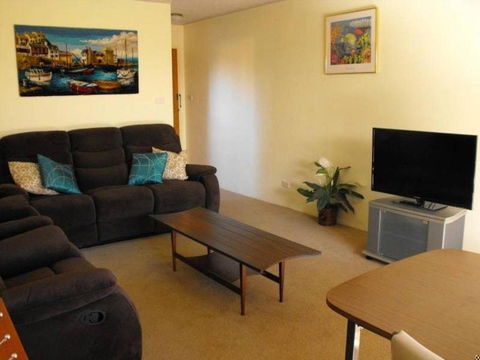 Akuna Unit 8 112 116 Little Street - eAccommodation 3