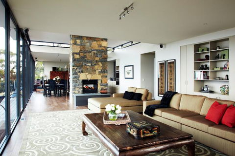 Dragonfly Lodge - eAccommodation 2