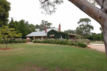Inverbrackie SA eAccommodation