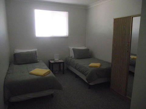 Aly's Cottage - eAccommodation 6