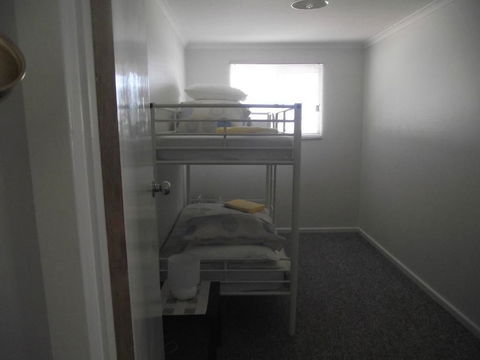 Aly's Cottage - eAccommodation 5