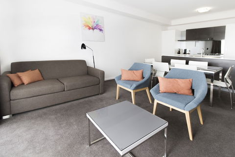 Abode Tuggeranong - eAccommodation 5