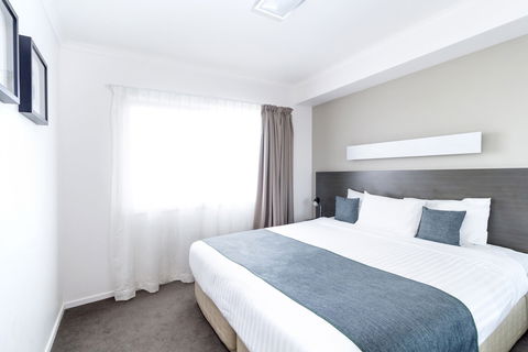 Abode Tuggeranong - eAccommodation 3