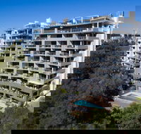 Inn on the Park Apartments - eAccommodation