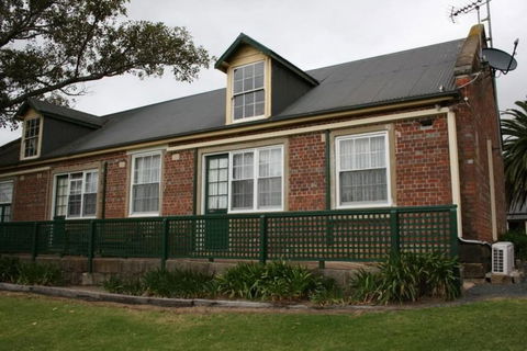 Coolangatta Estate - eAccommodation 1