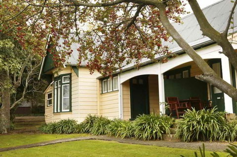 Coolangatta Estate - eAccommodation 2